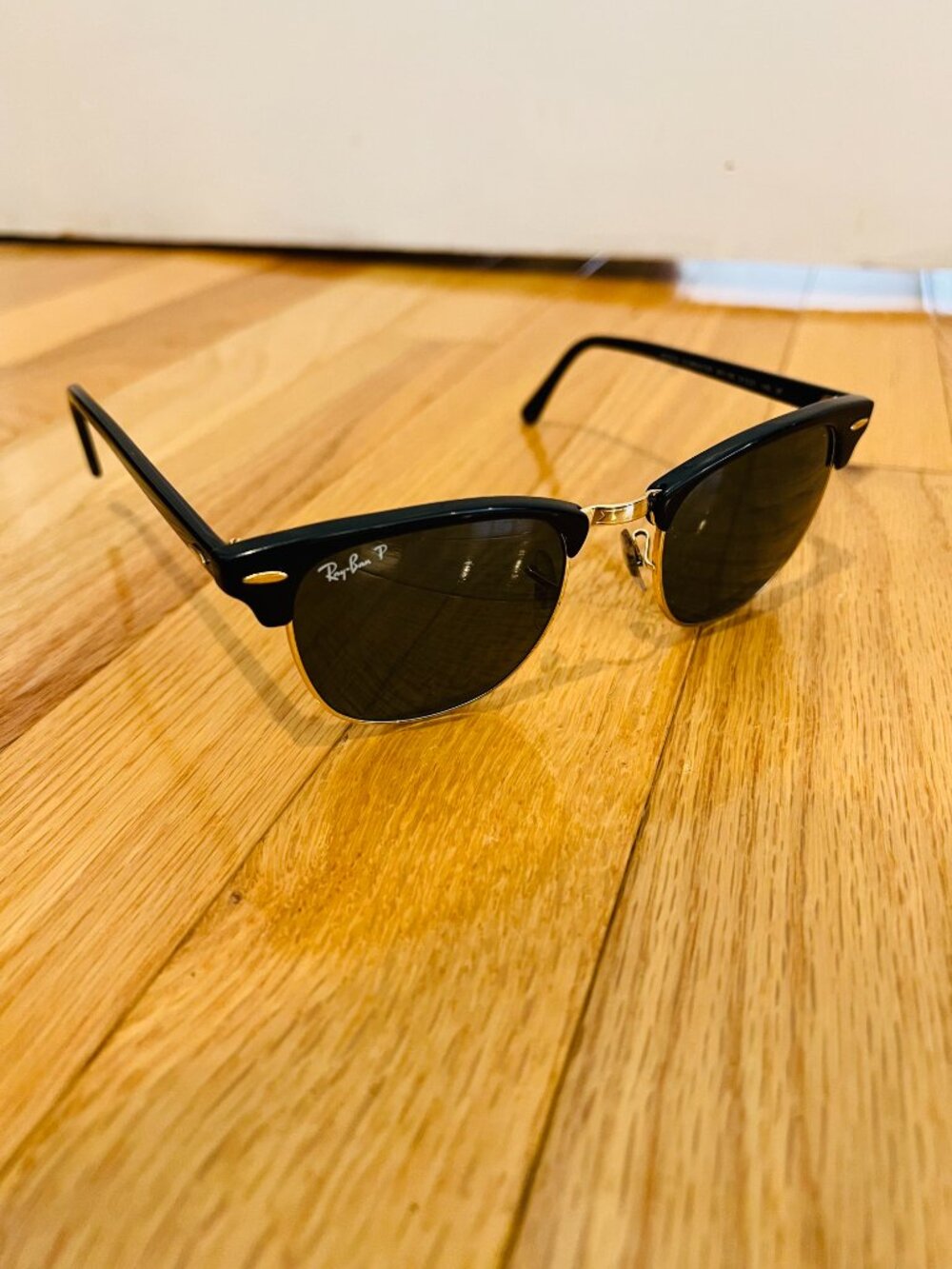 Authentic Ray-Ban Clubmaster Classic sunglasses